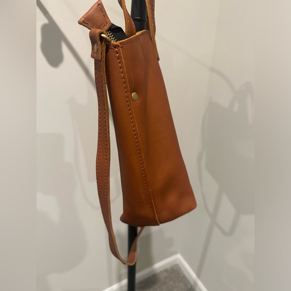 Medium Portland Leather Brown Tote Bag - Picture 6 of 7